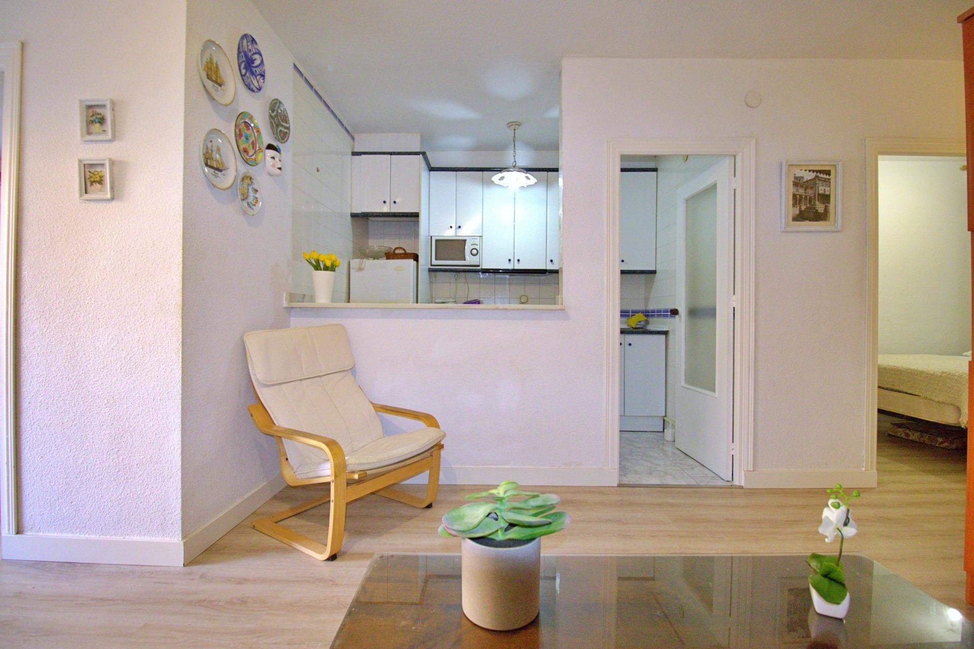 Resale - Apartment / flat - Torrevieja - Playa del cura