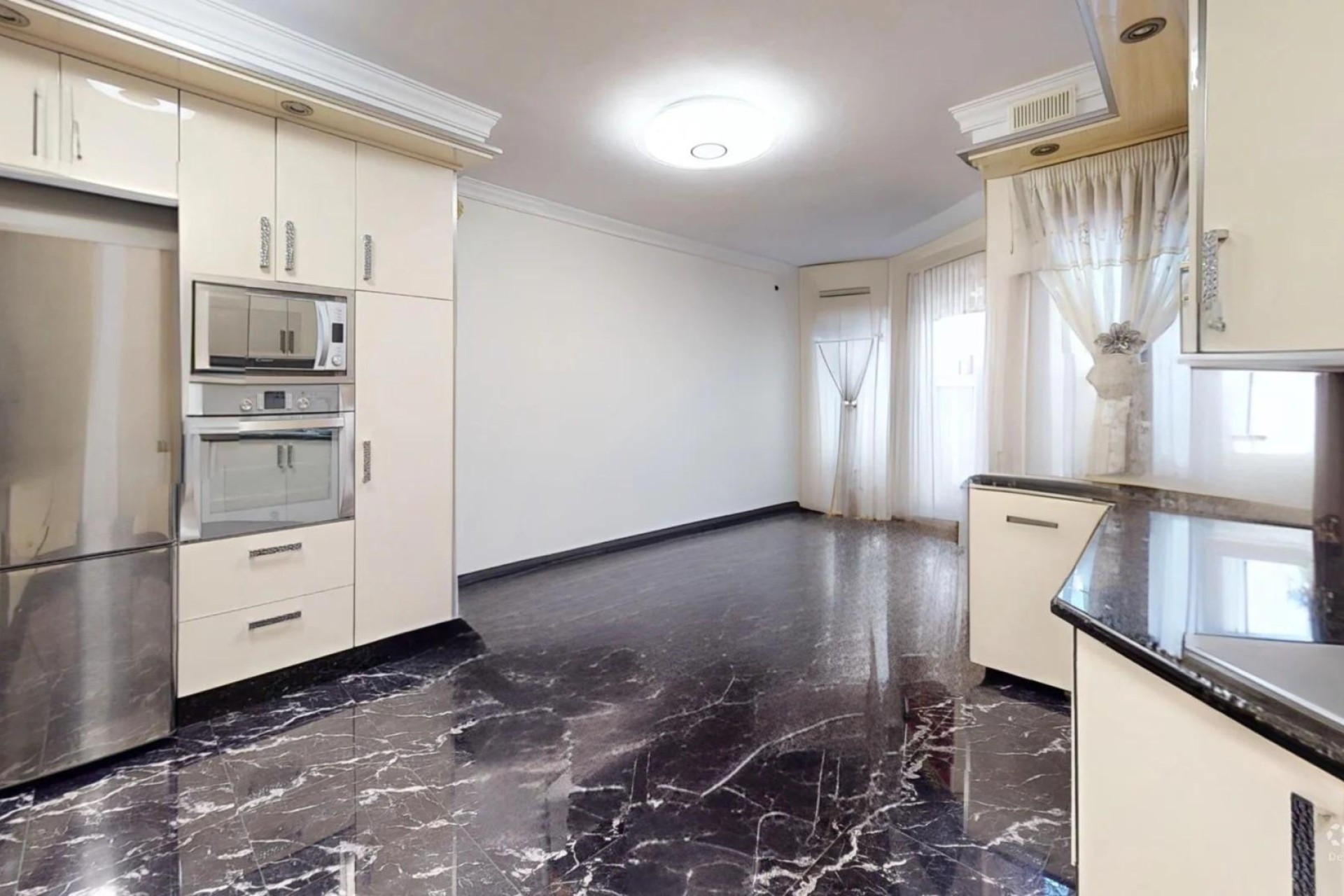 Resale - Apartment / flat - Villajoyosa - Pueblo