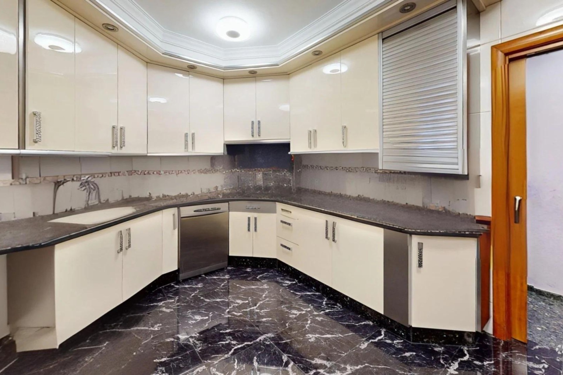 Resale - Apartment / flat - Villajoyosa - Pueblo