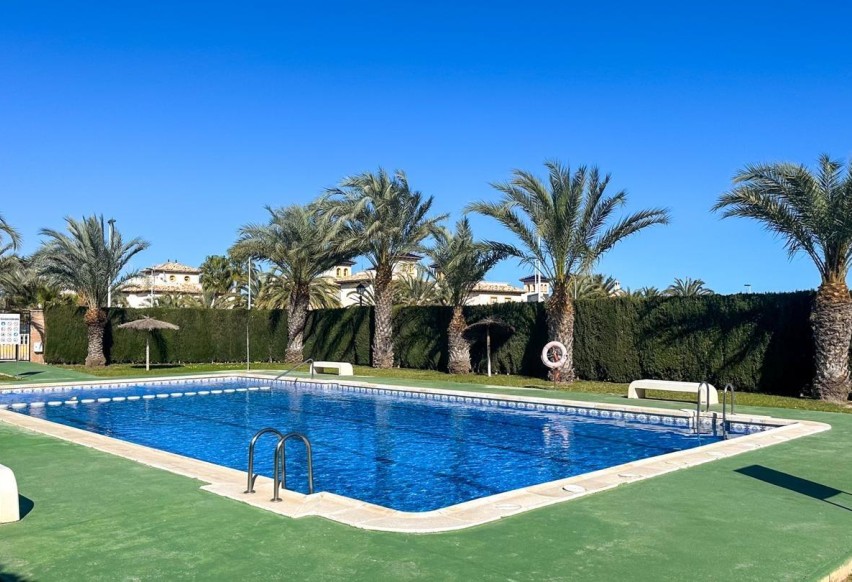 Resale - Apartment - La marina - El pinet