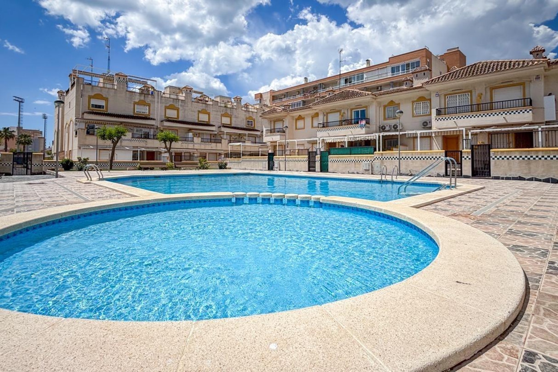 Resale - Apartment - Santa Pola - Centro