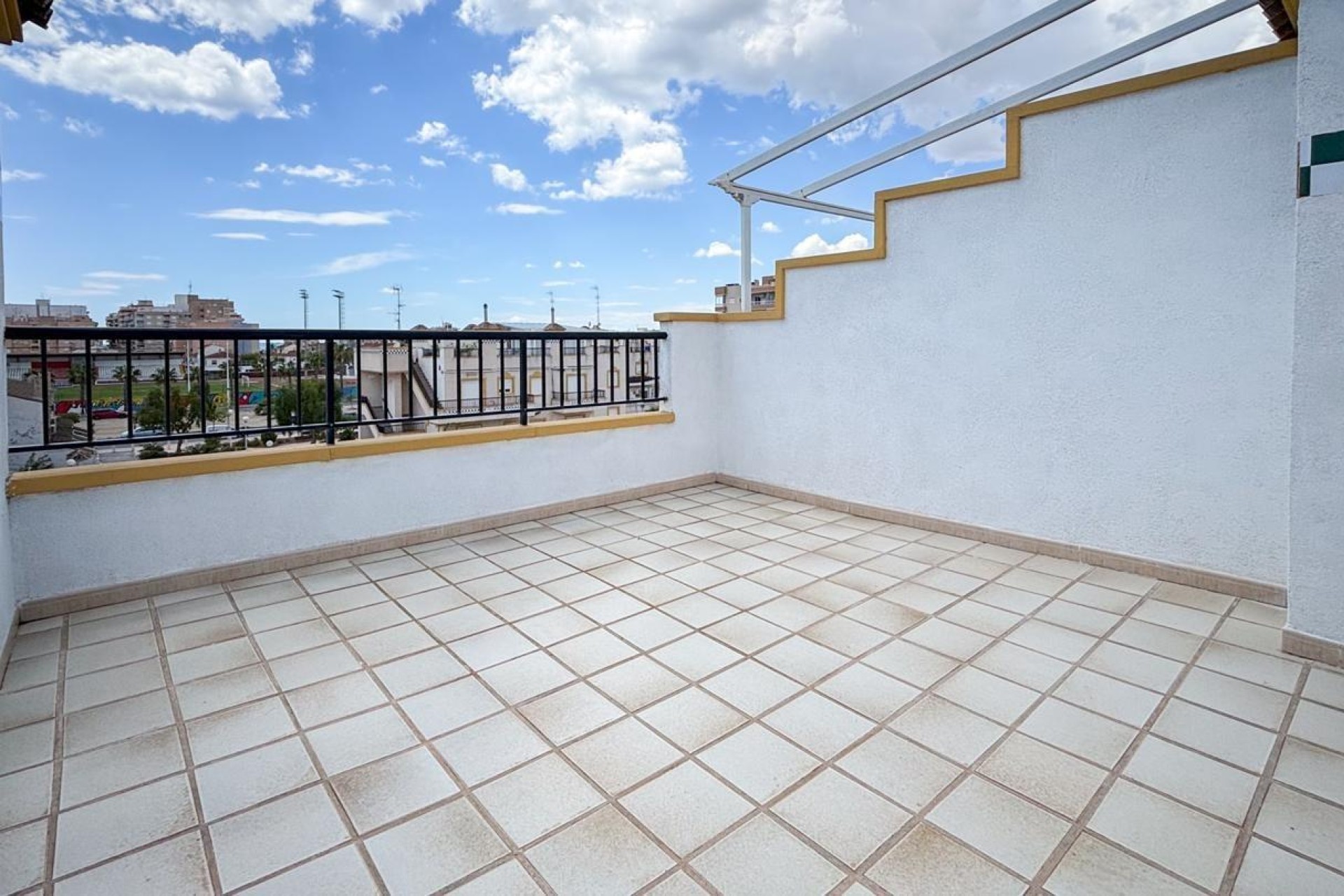 Resale - Apartment - Santa Pola - Centro