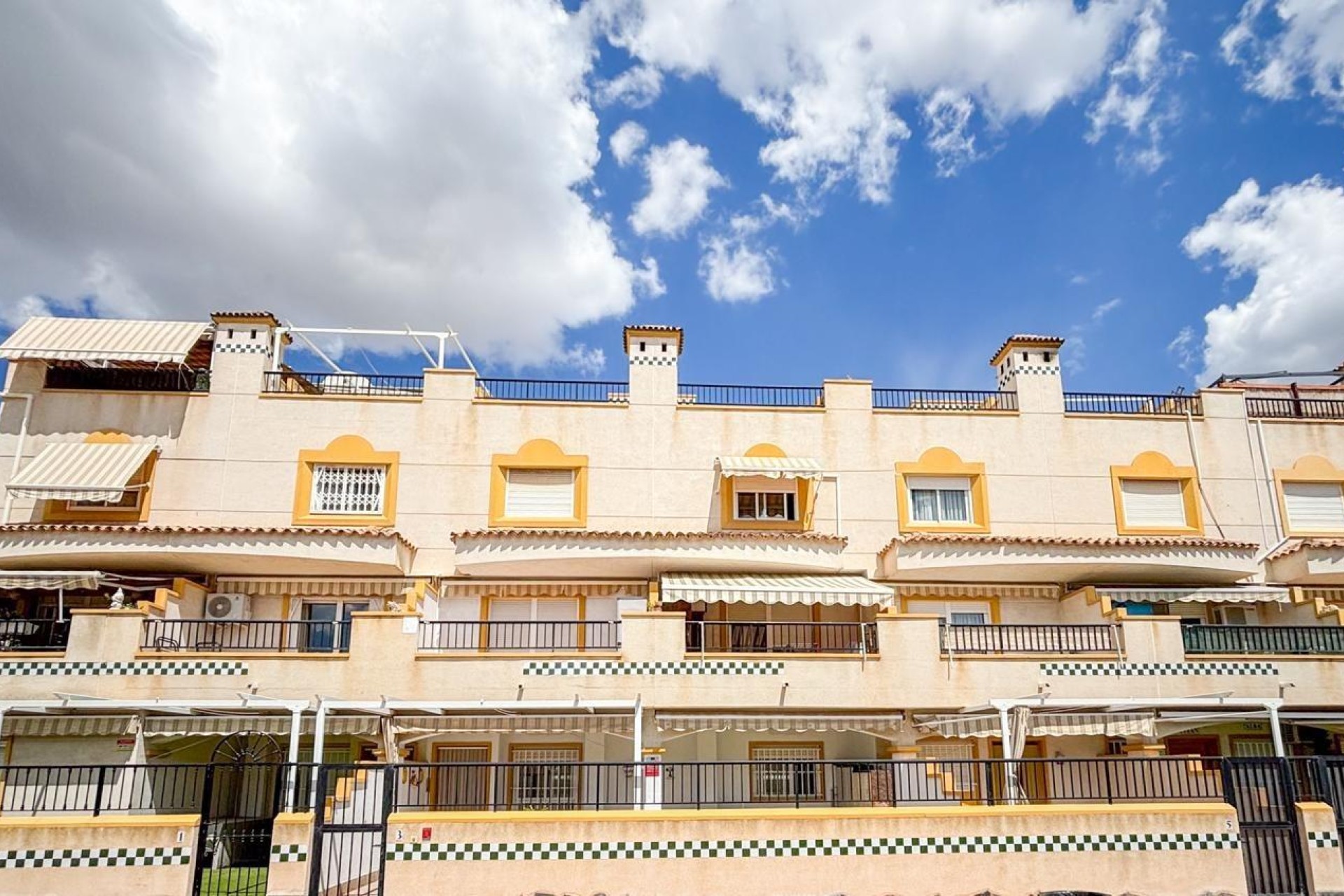 Resale - Apartment - Santa Pola - Centro