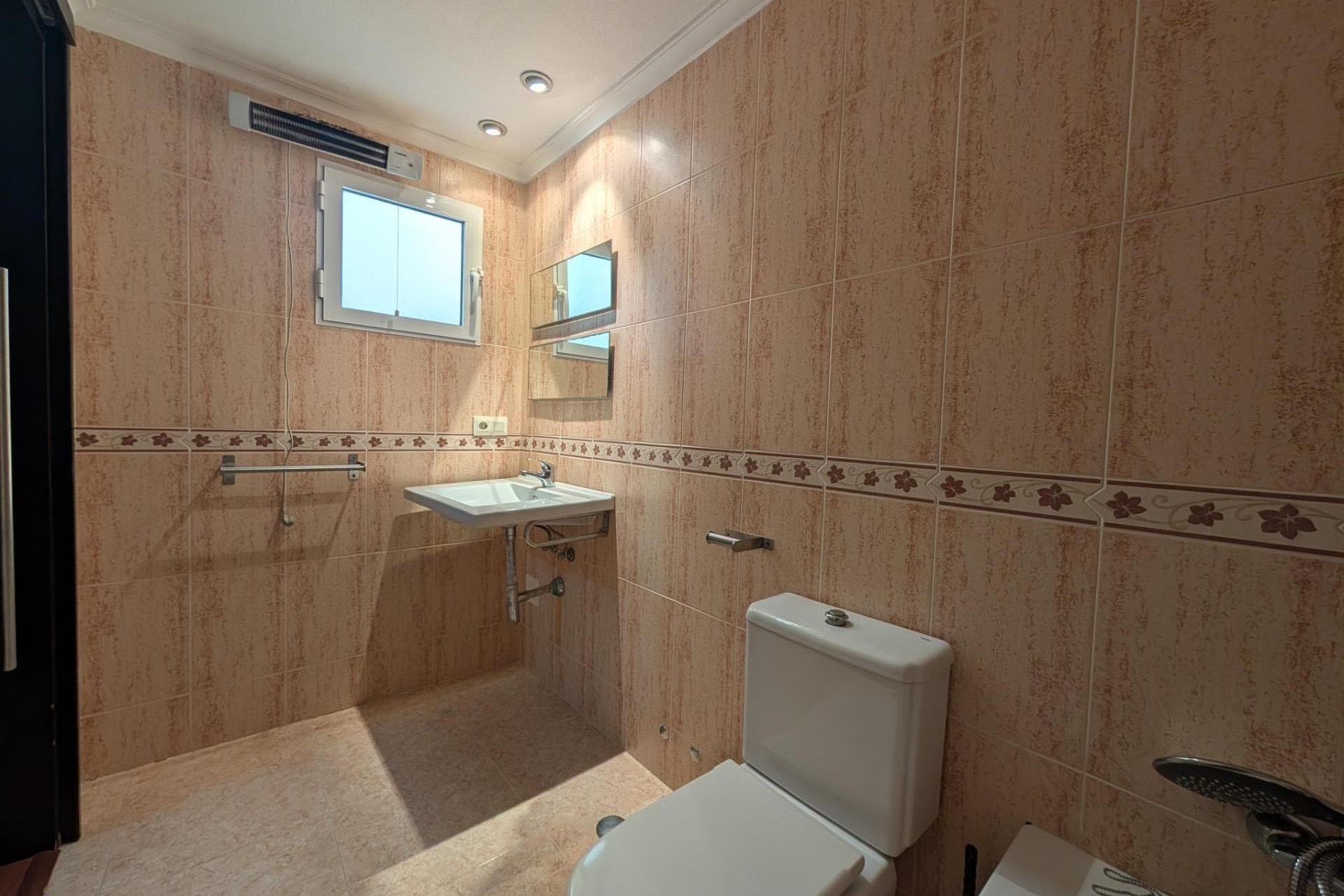 Resale - Apartment - Santa Pola - Centro