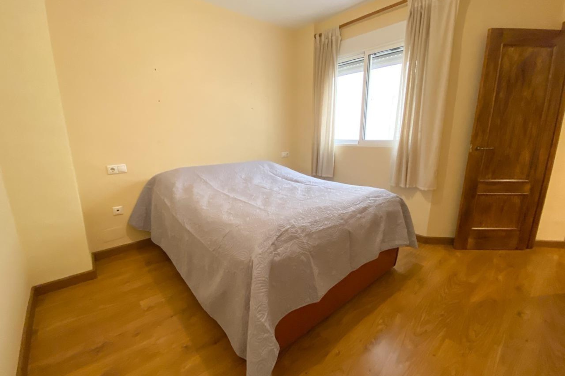 Resale - Apartment - Santa Pola - Playa Levante