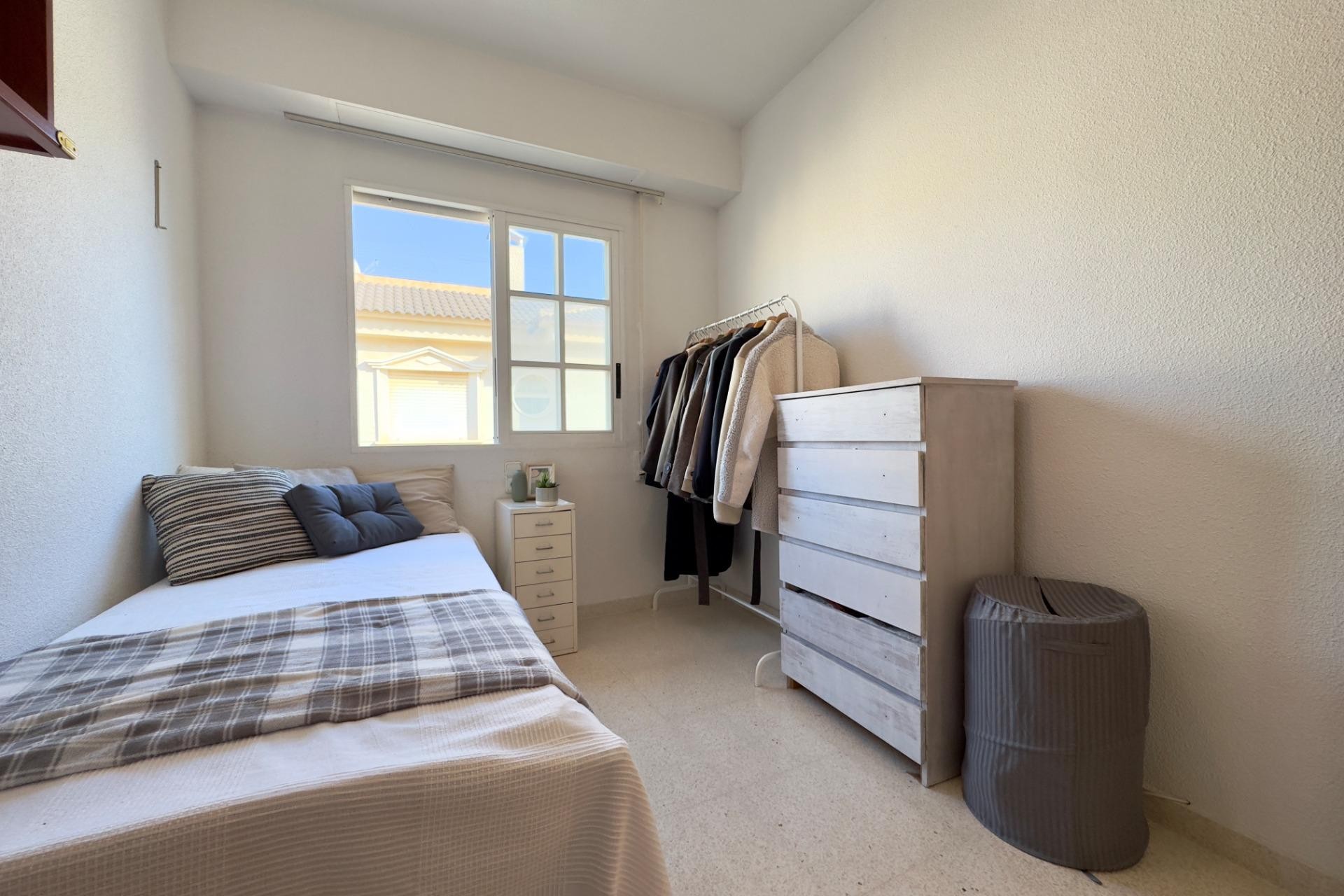 Resale - Apartment - Santa Pola - Santiago bernabeu