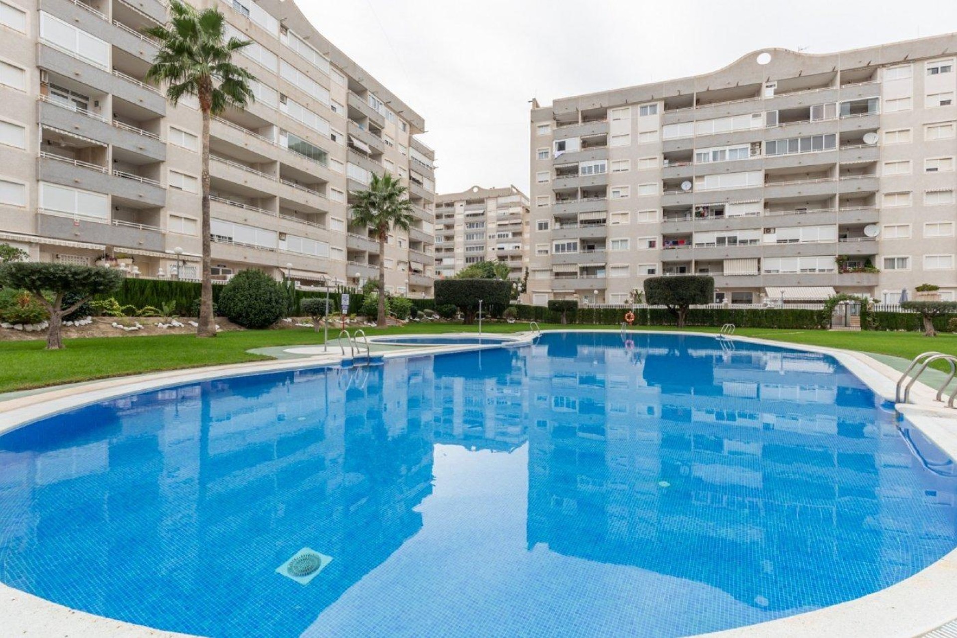 Resale - Apartment - Villajoyosa - Cala Villajoyosa