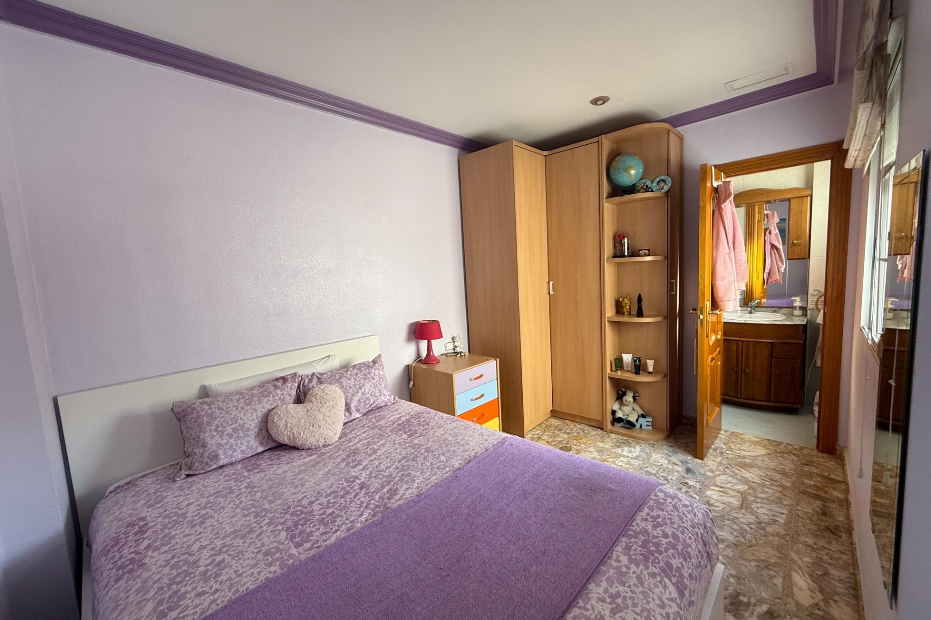 Resale - Building - Elche - Center