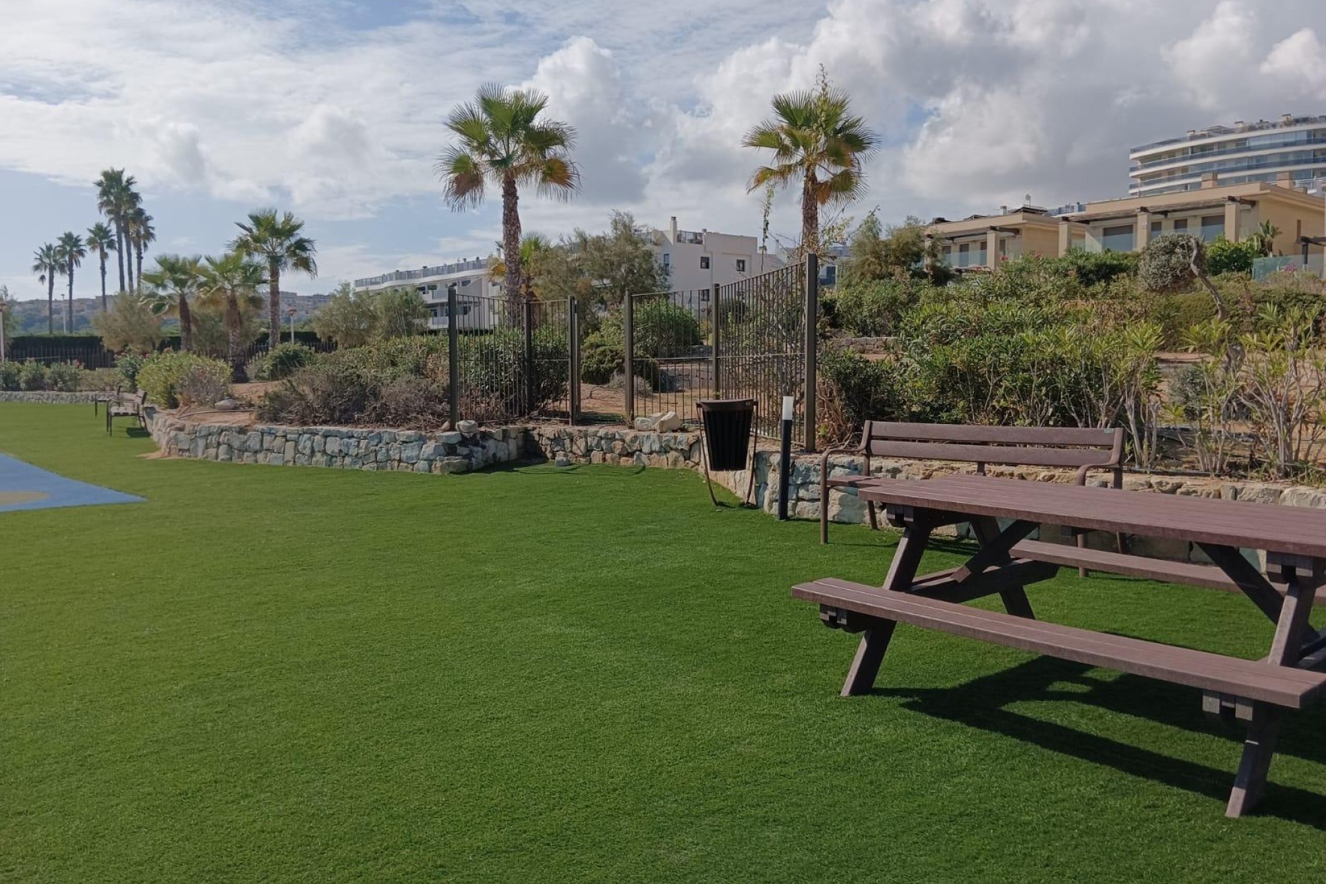 Resale - Bungalow - Arenales del Sol - Calle albacete