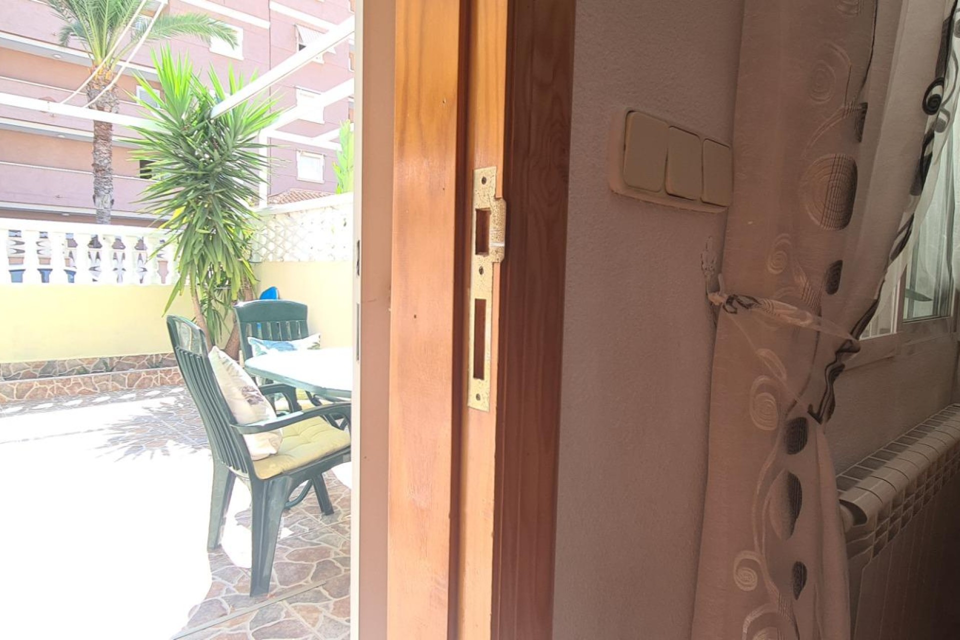 Resale - Bungalow - Arenales del Sol