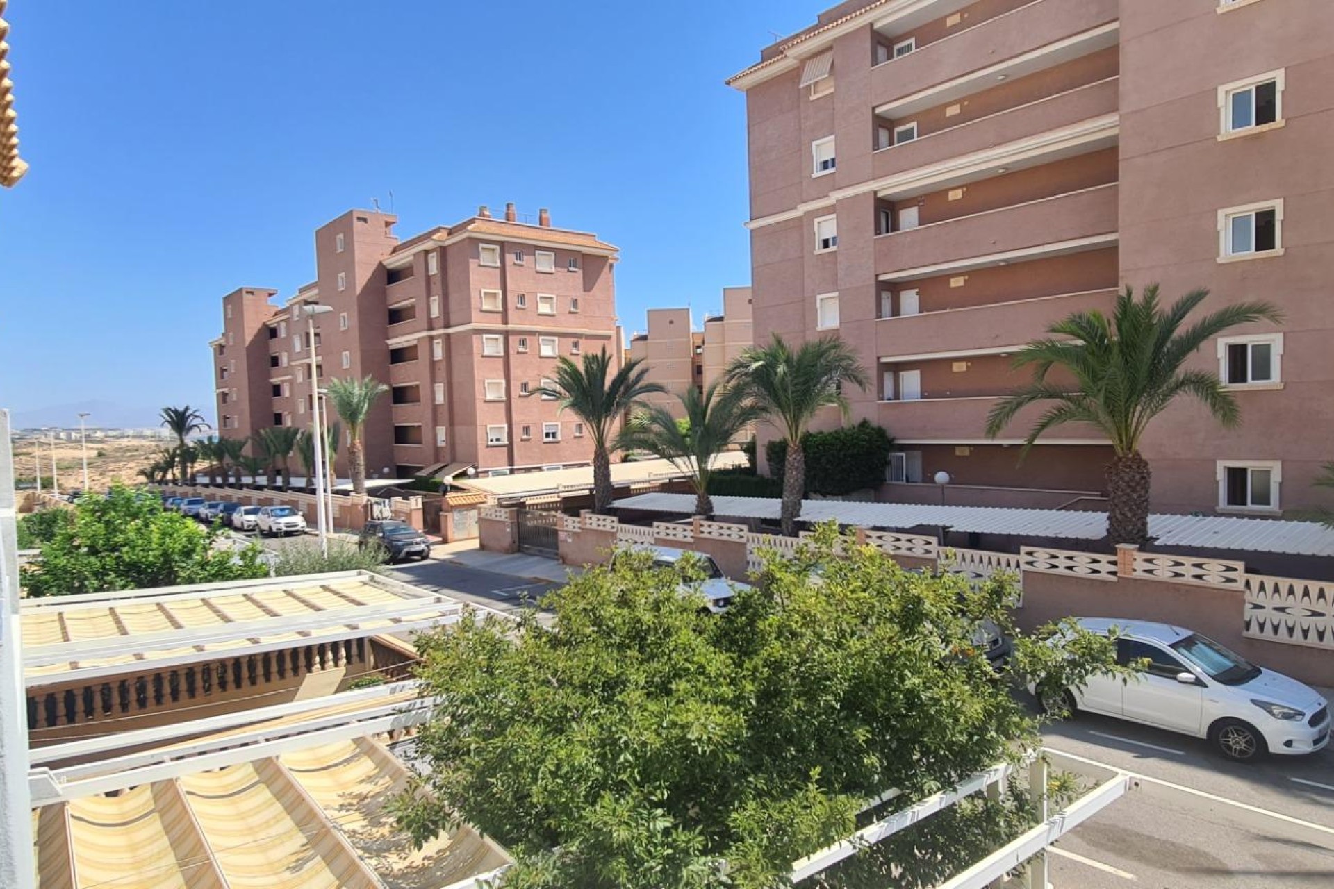 Resale - Bungalow - Arenales del Sol