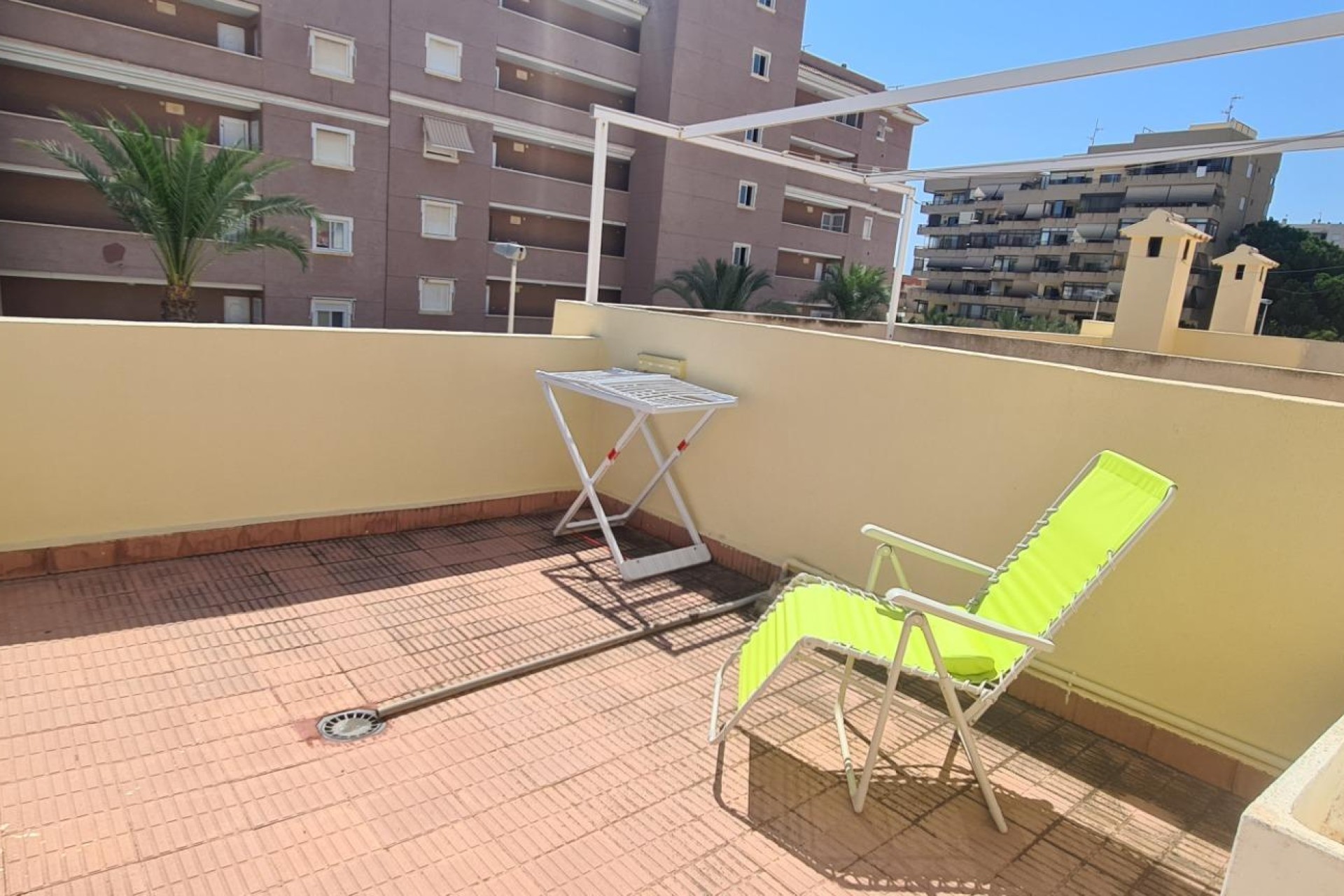 Resale - Bungalow - Arenales del Sol
