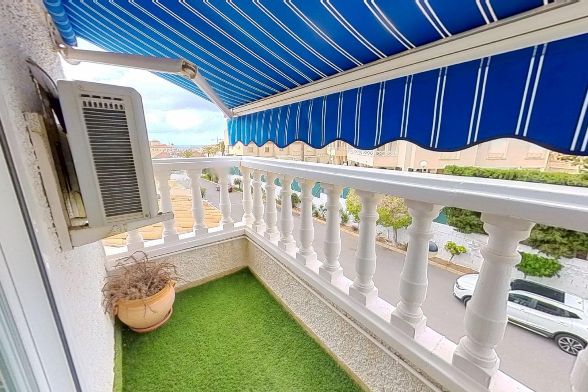 Resale - Bungalow - Santa Pola - Calas de Santiago Bernabeu