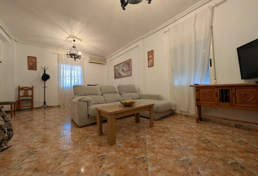 Resale - Casa - Elche Pedanías - Montesol