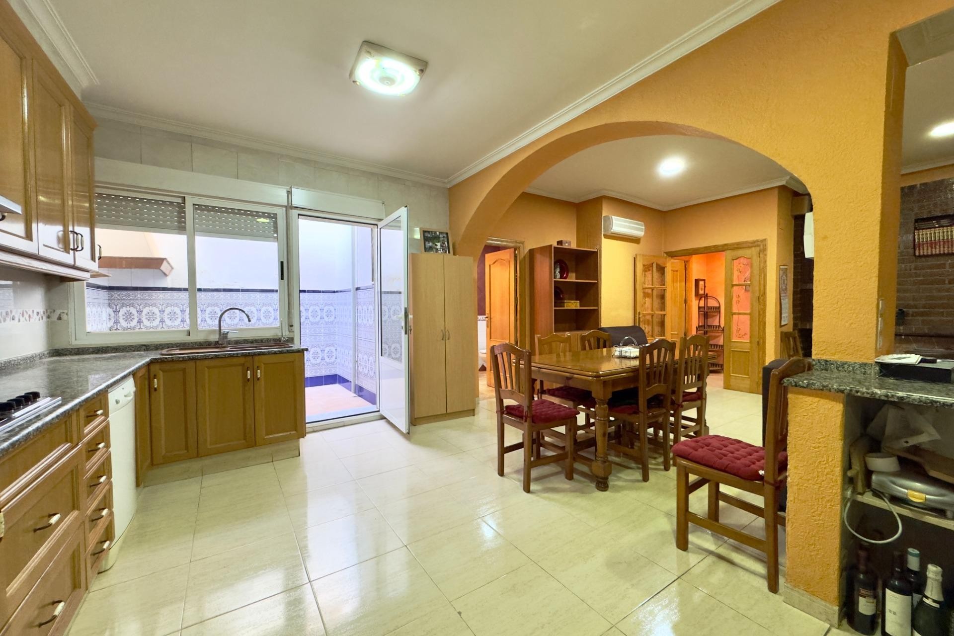 Resale - Casa - Novelda - PASEO DE LOS MOLINOS