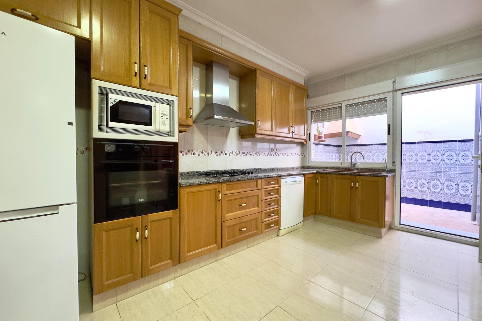 Resale - Casa - Novelda - PASEO DE LOS MOLINOS
