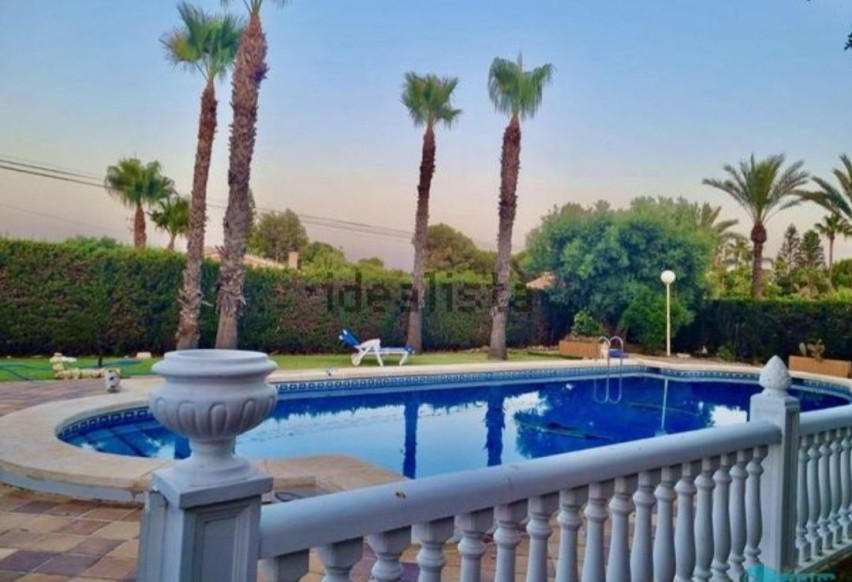 Resale - Chalet - Torrellano