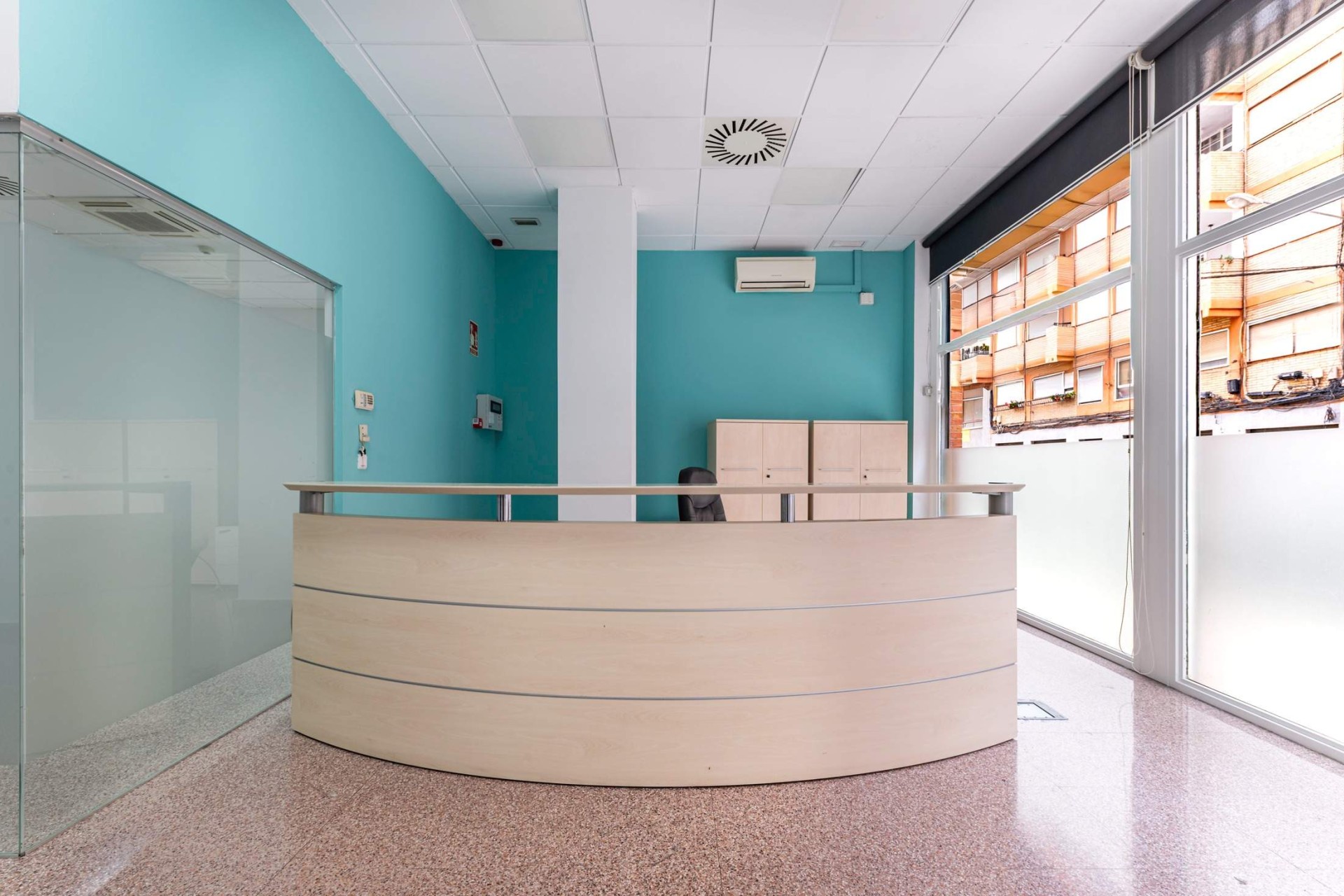 Resale - Commercial - Alicante - Altozano