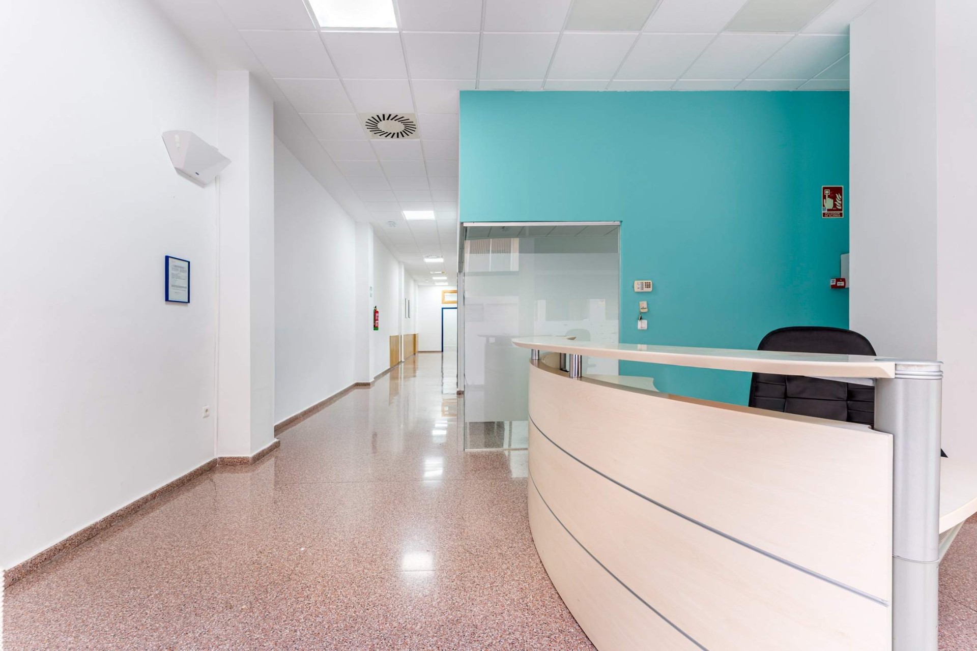 Resale - Commercial - Alicante - Altozano