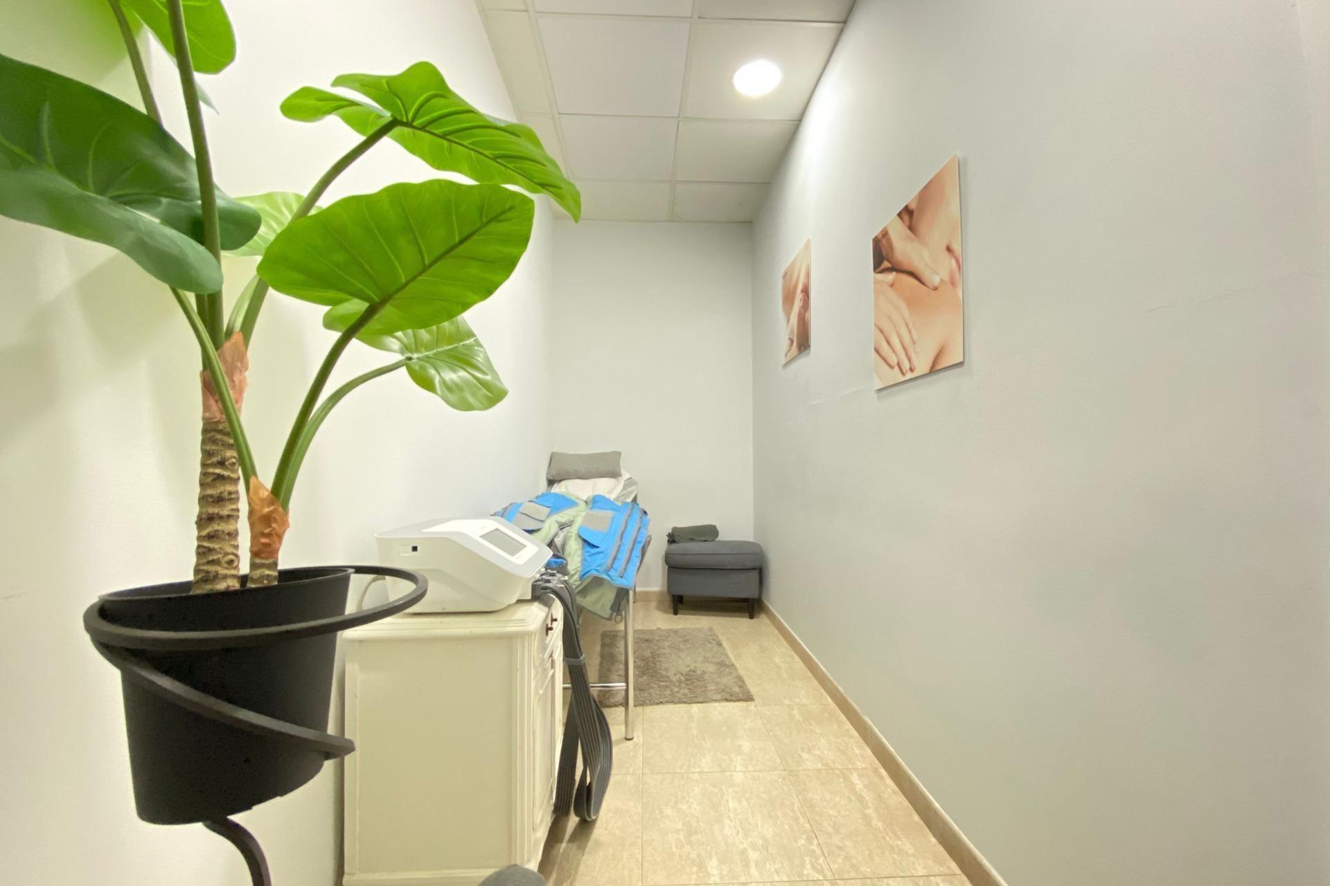 Resale - Commercial - Alicante - Benalua