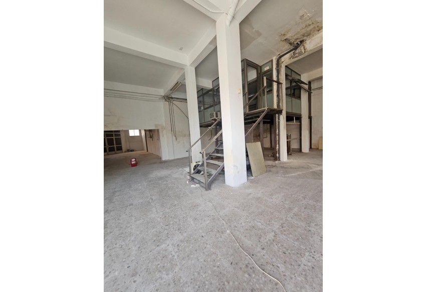Resale - Commercial - Alicante - San Gabriel