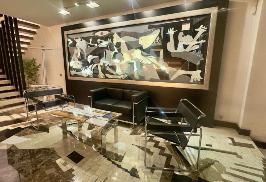 Resale - Commercial - Alicante - Vistahermosa