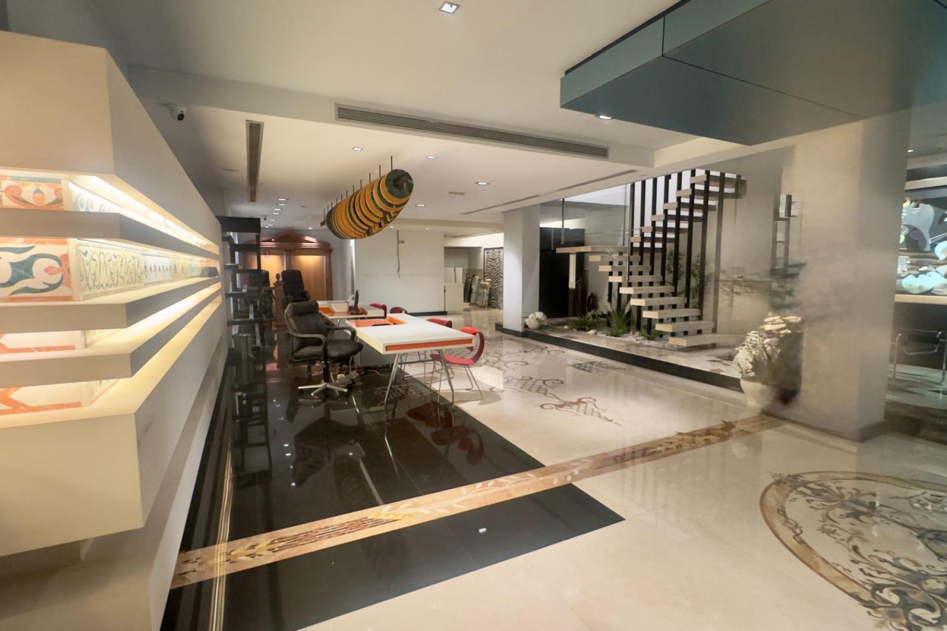 Resale - Commercial - Alicante - Vistahermosa