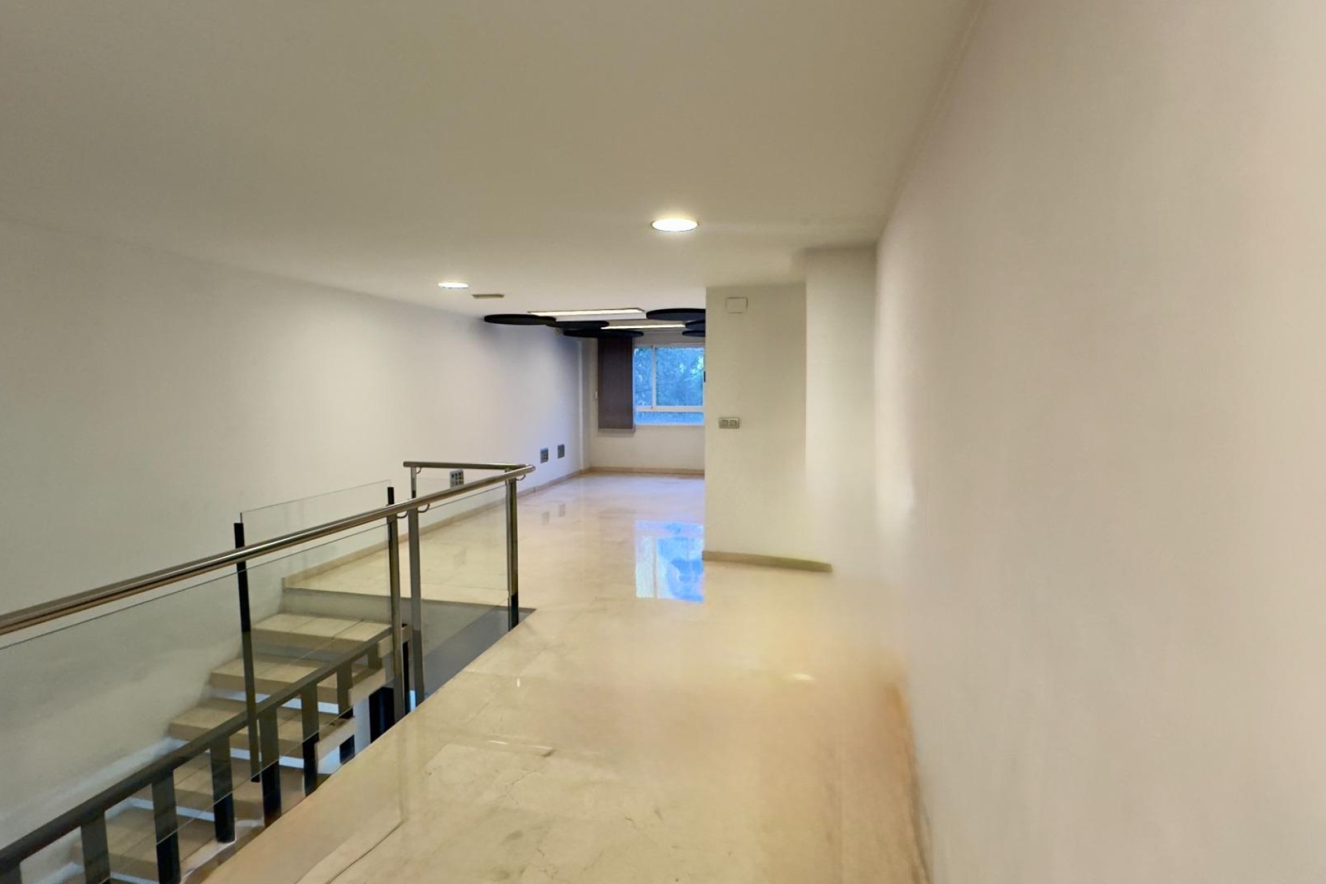 Resale - Commercial - Alicante - Vistahermosa