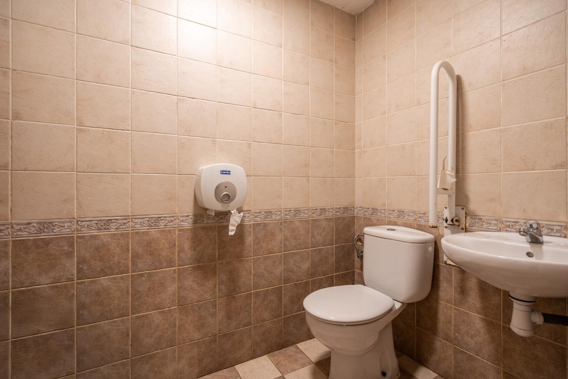 Resale - Commercial - Arenales del Sol