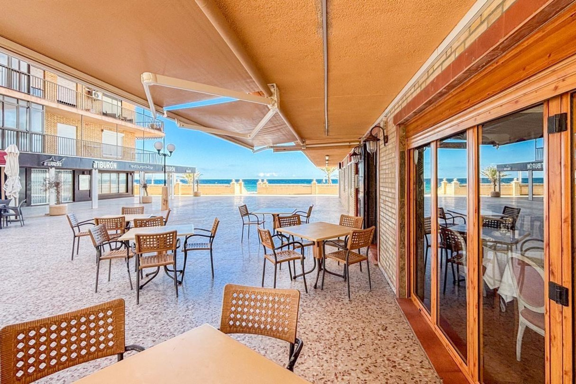 Resale - Commercial - Arenales del Sol