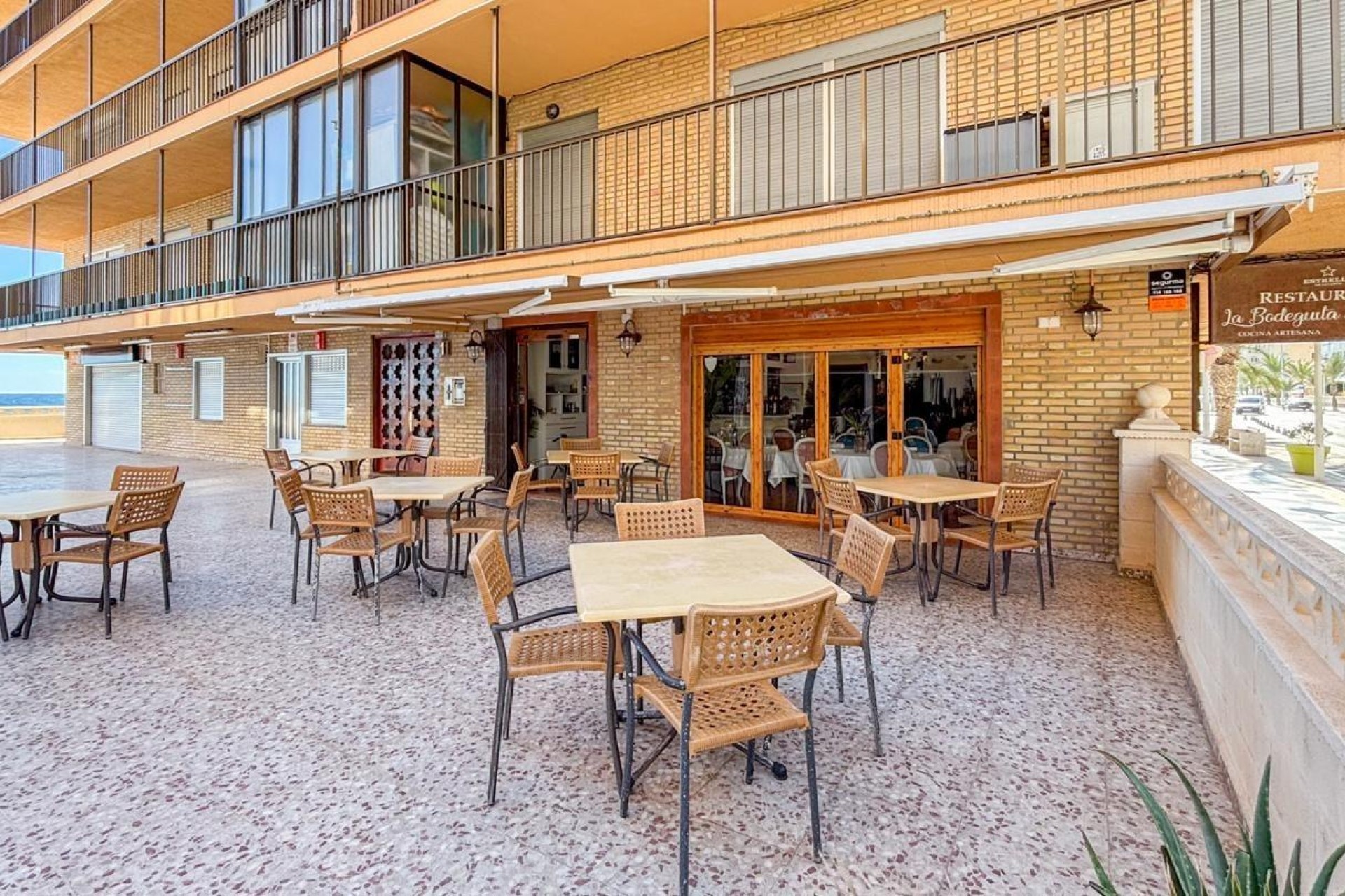 Resale - Commercial - Arenales del Sol