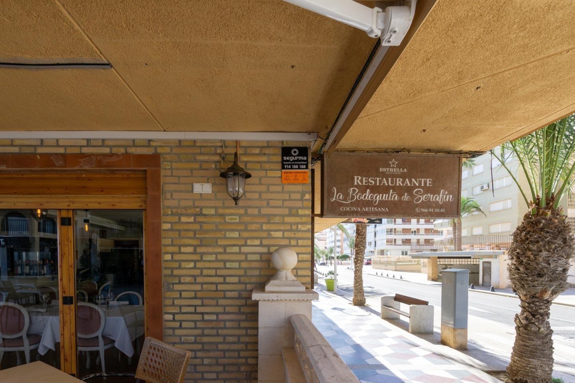 Resale - Commercial - Arenales del Sol