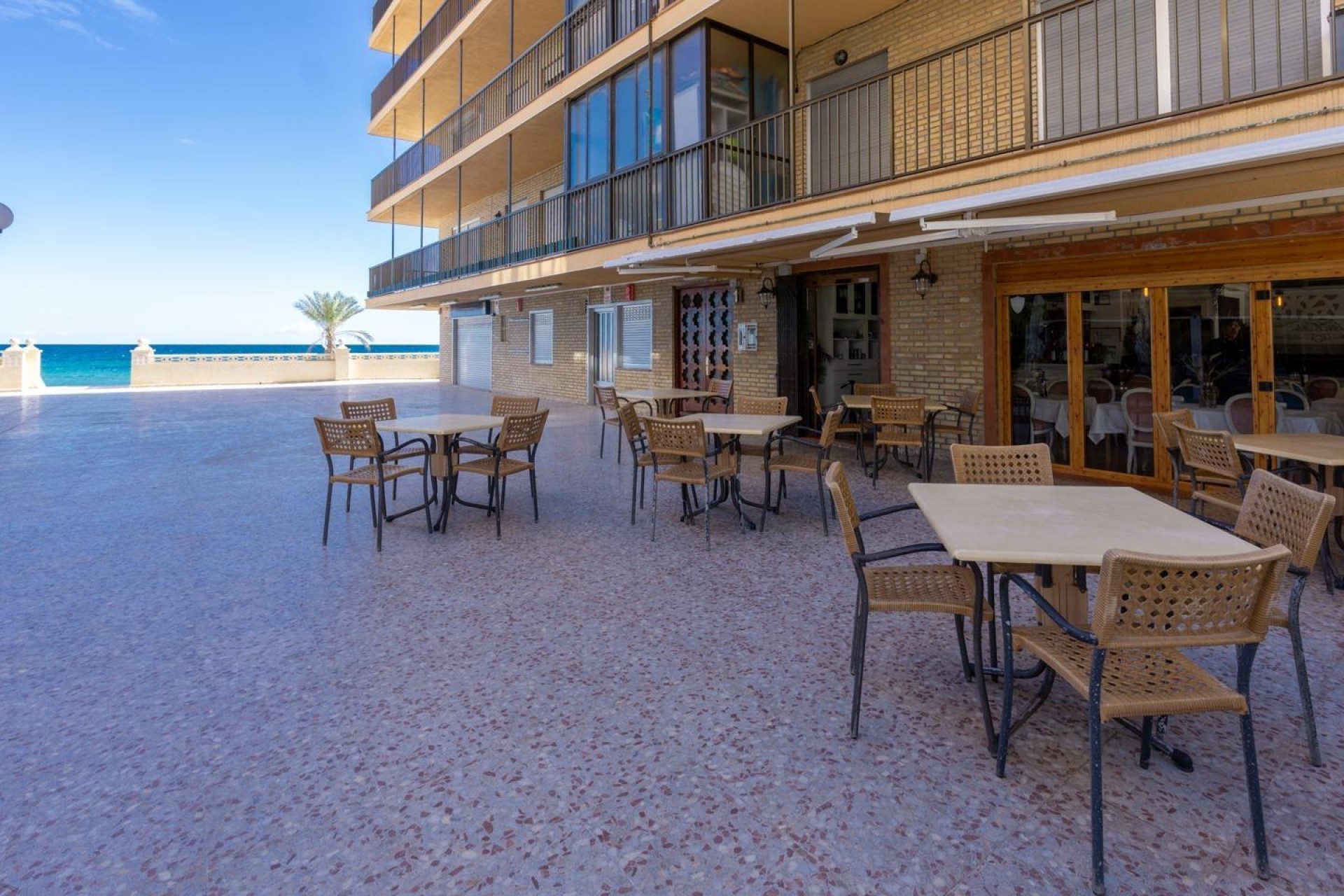 Resale - Commercial - Arenales del Sol