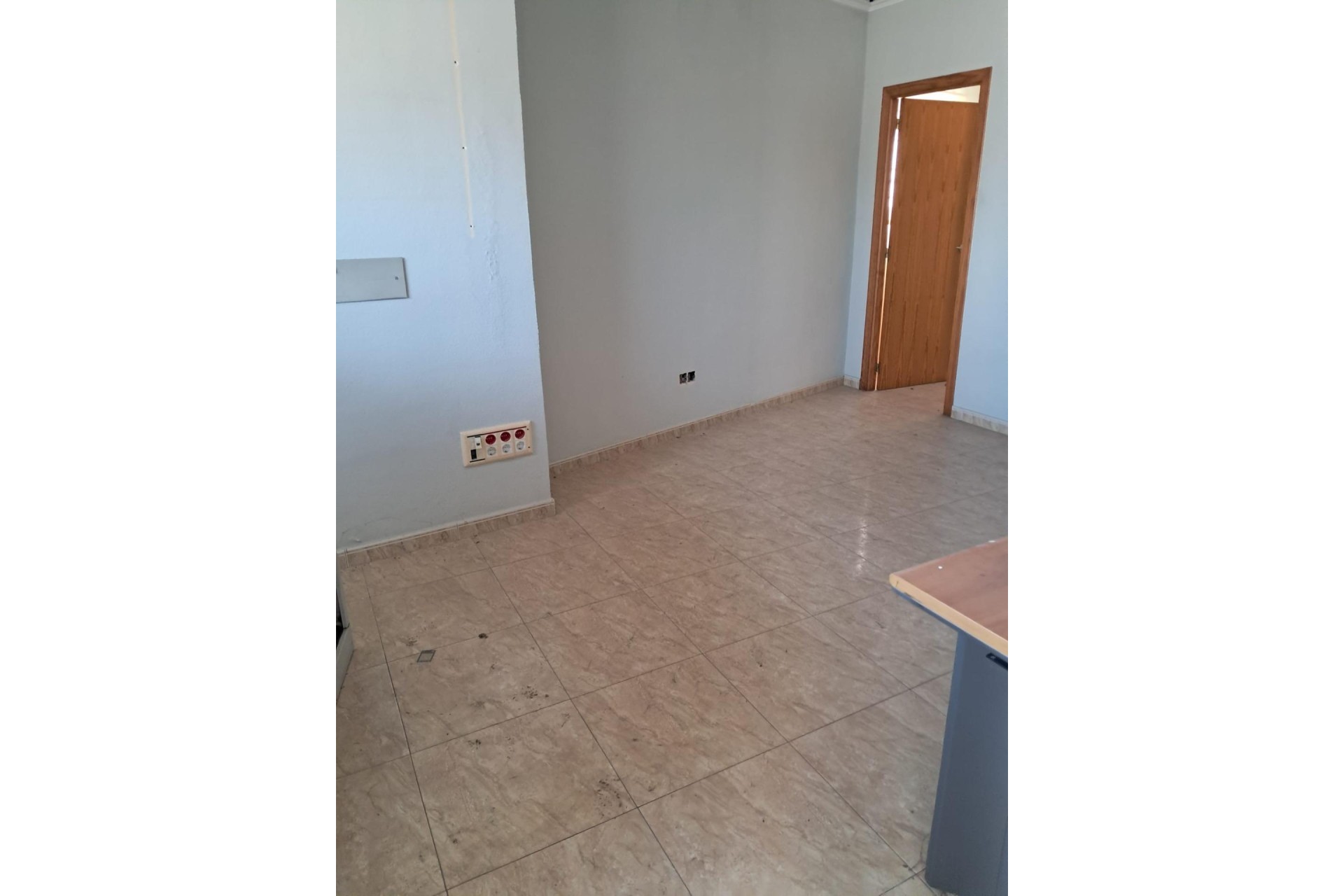 Resale - Commercial - Elche Pedanías - Algoros