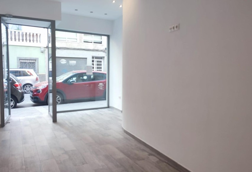 Resale - Commercial - Elche - Plaza Barcelona