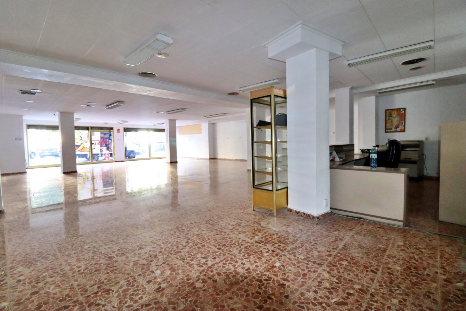 Resale - Commercial - Elche - Plaza Crevillente