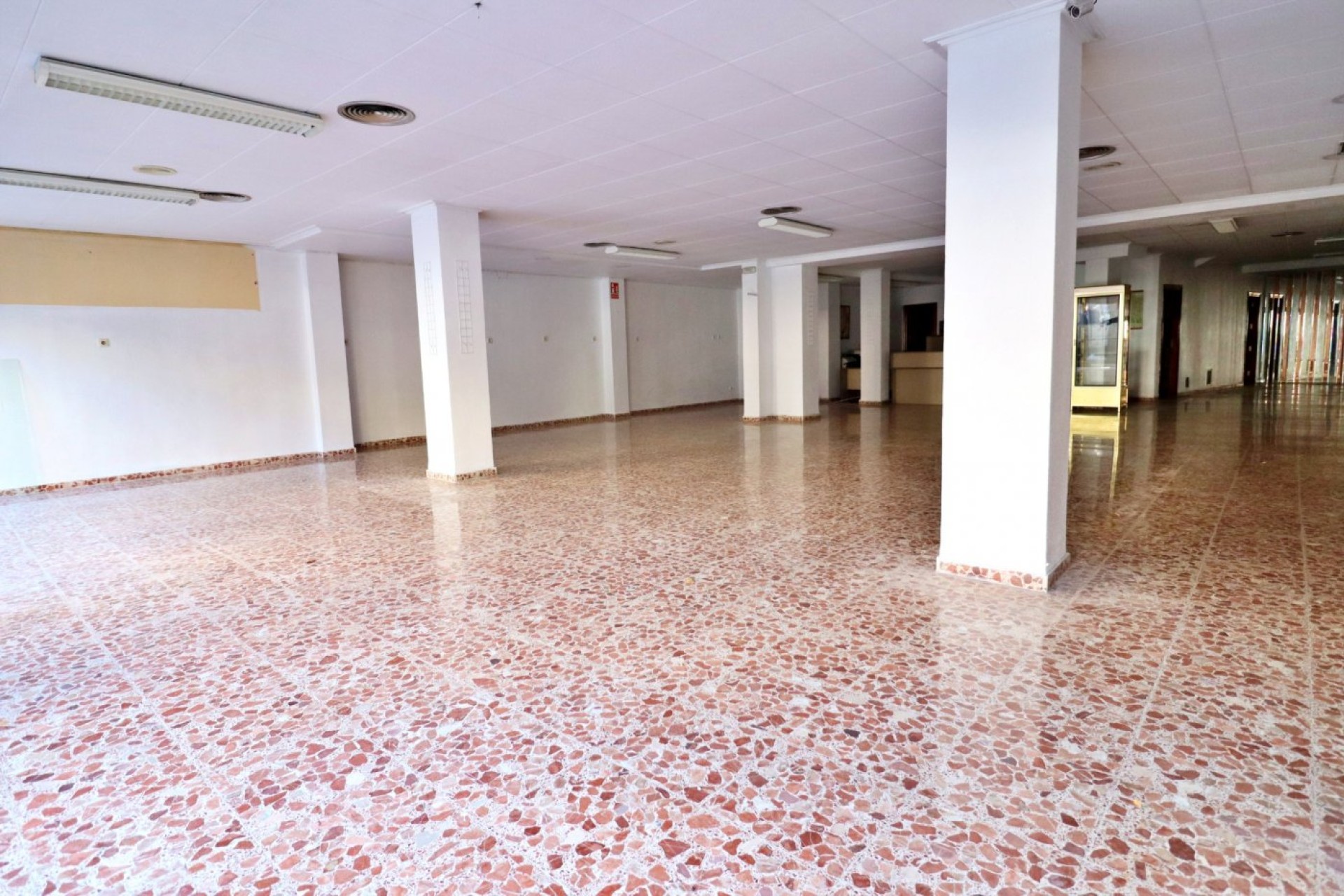 Resale - Commercial - Elche - Plaza Crevillente