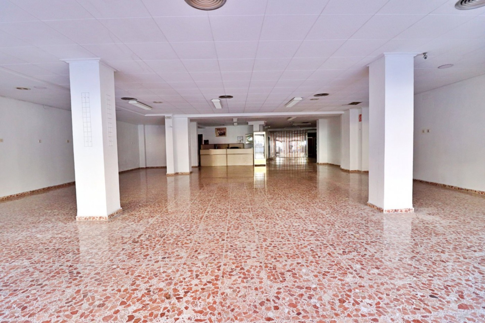 Resale - Commercial - Elche - Plaza Crevillente