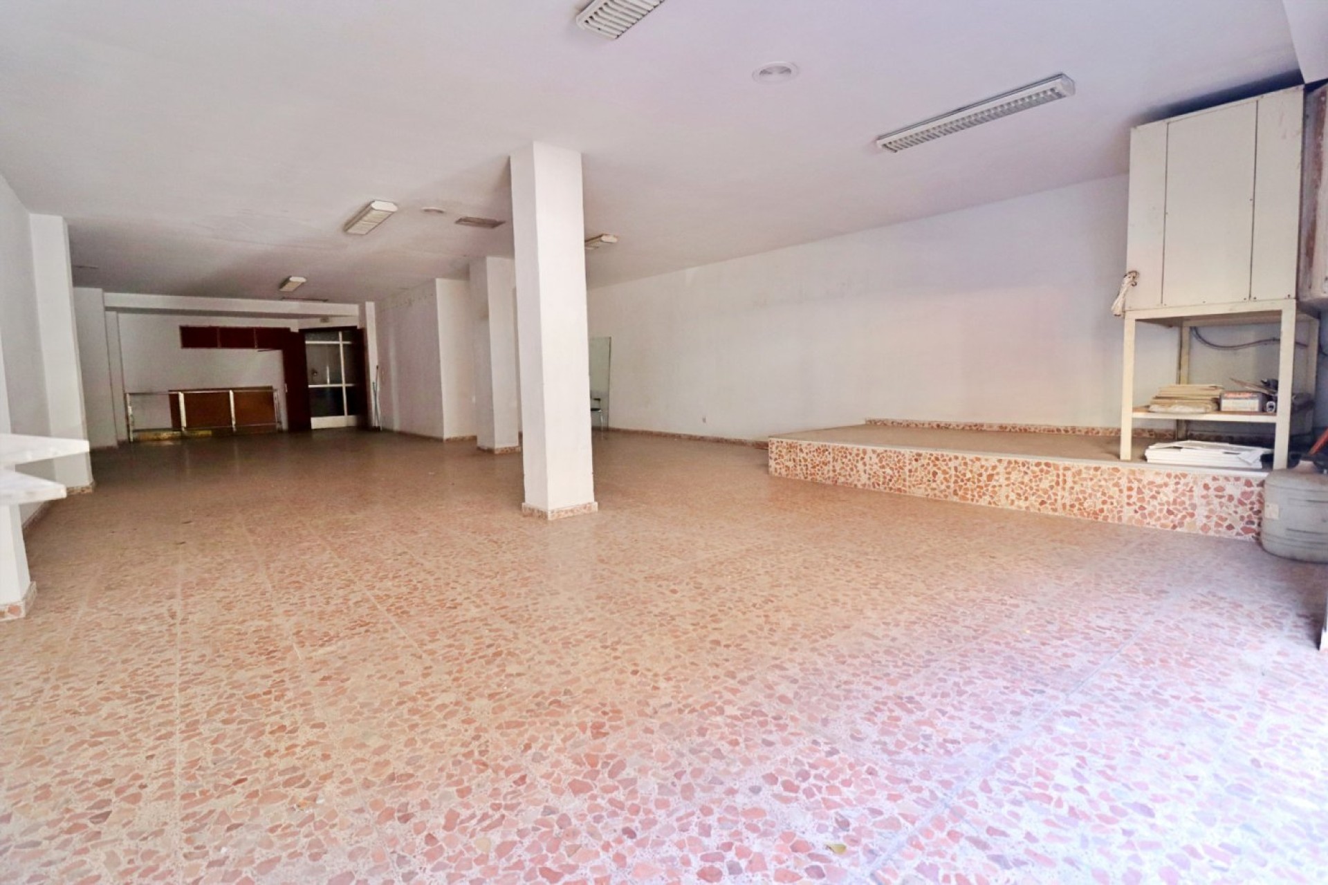 Resale - Commercial - Elche - Plaza Crevillente