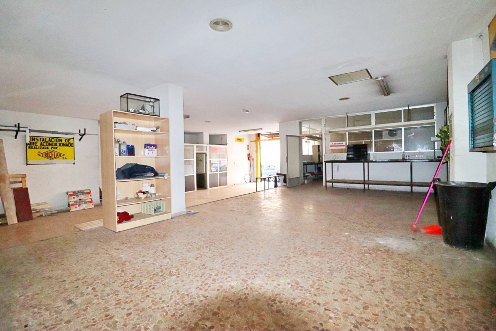 Resale - Commercial - Elche - Plaza Crevillente