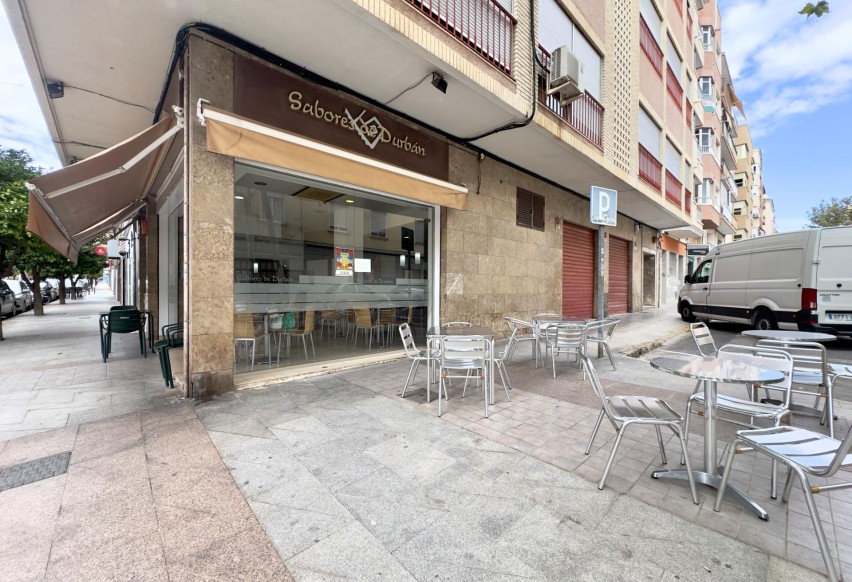 Resale - Commercial - Elche - Reina Victoria-Miguel Hernández