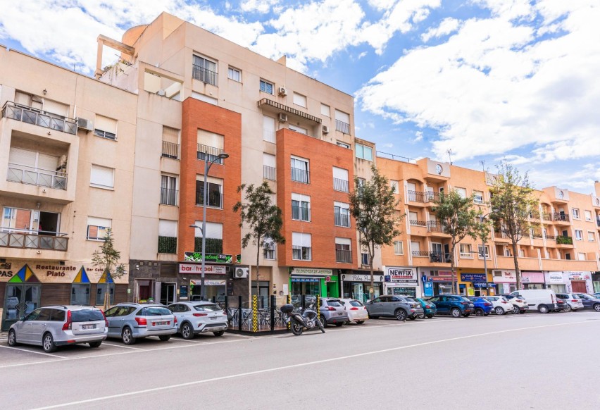Resale - Commercial - Roquetas de Mar - Avenida Juan Carlos