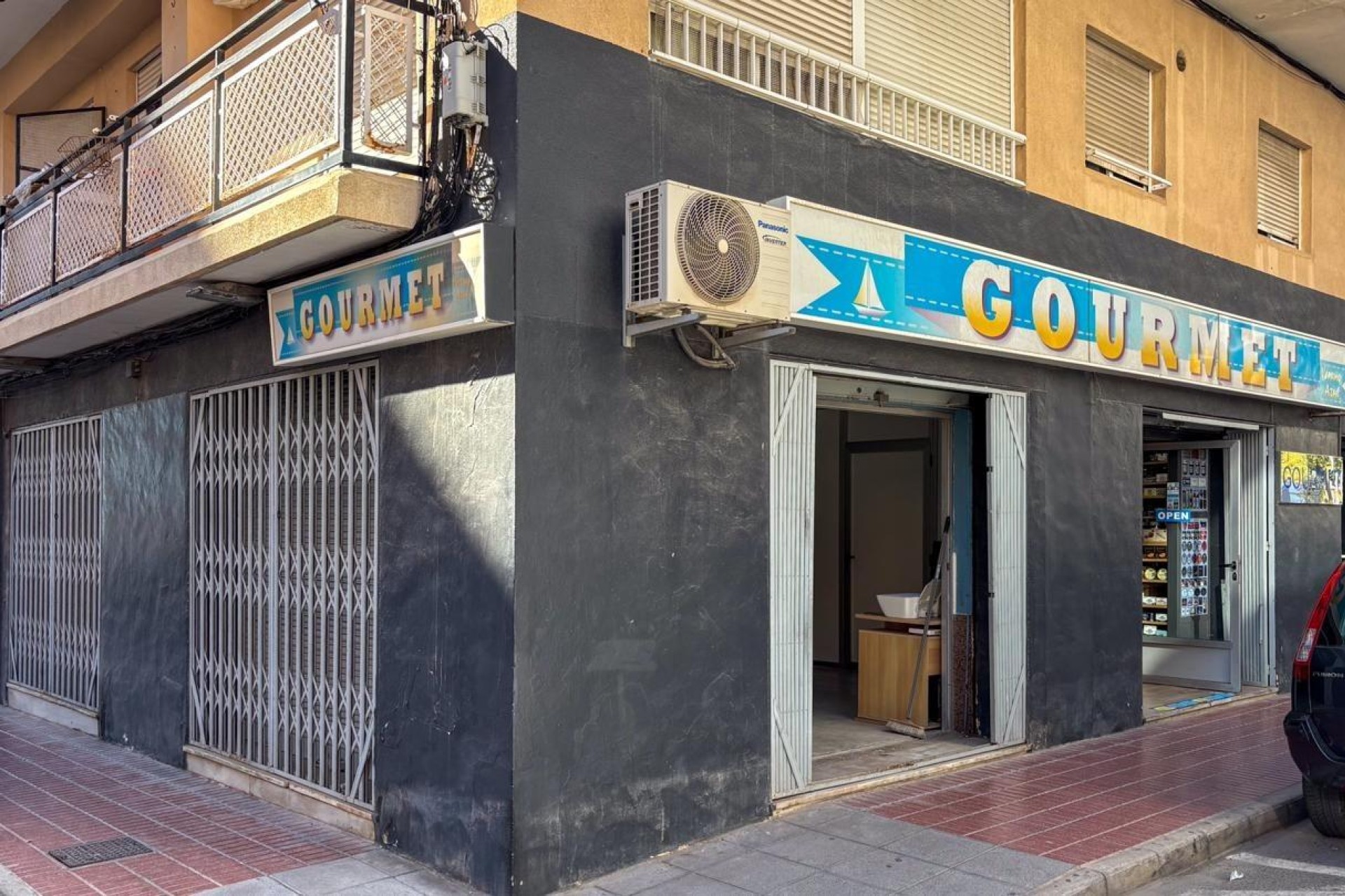 Resale - Commercial - Santa Pola - Playa Levante