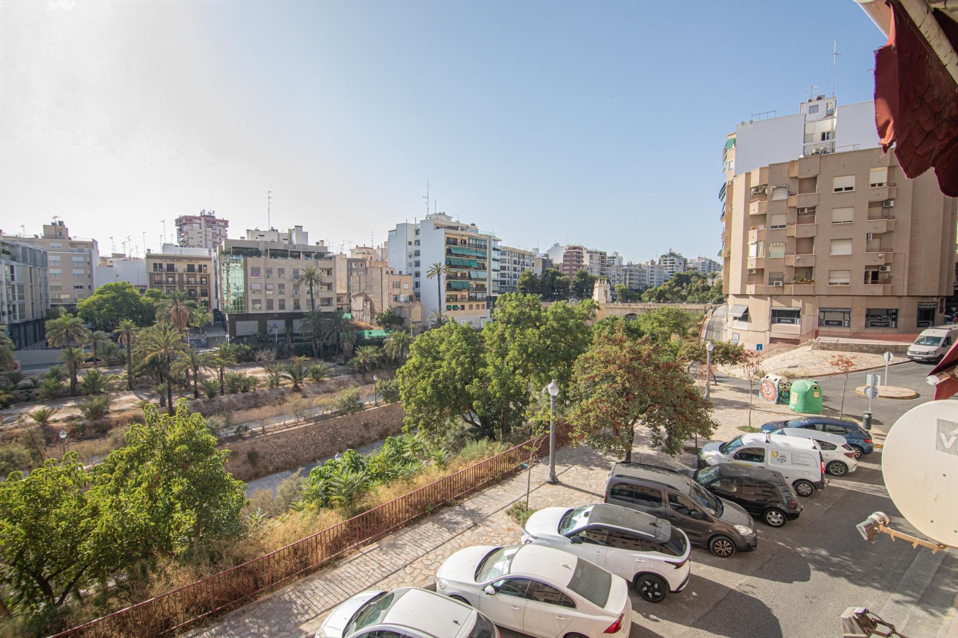 Resale - Duplex - Elche - Raval - Puertas Coloradas