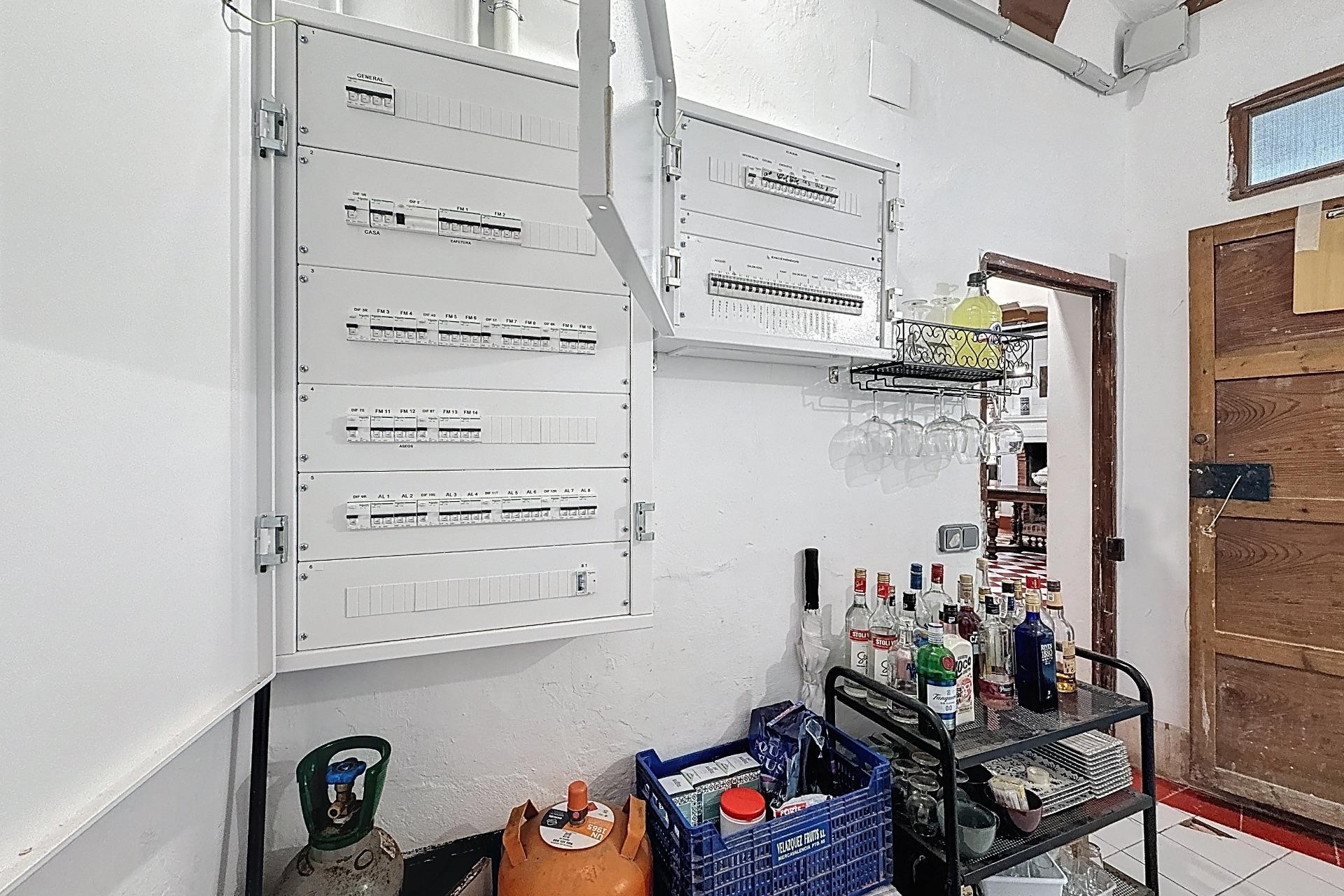 Resale - house - Biar - Ayuntamiento