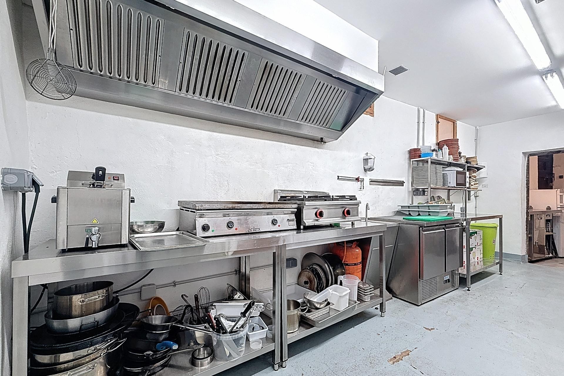 Resale - house - Biar - Ayuntamiento