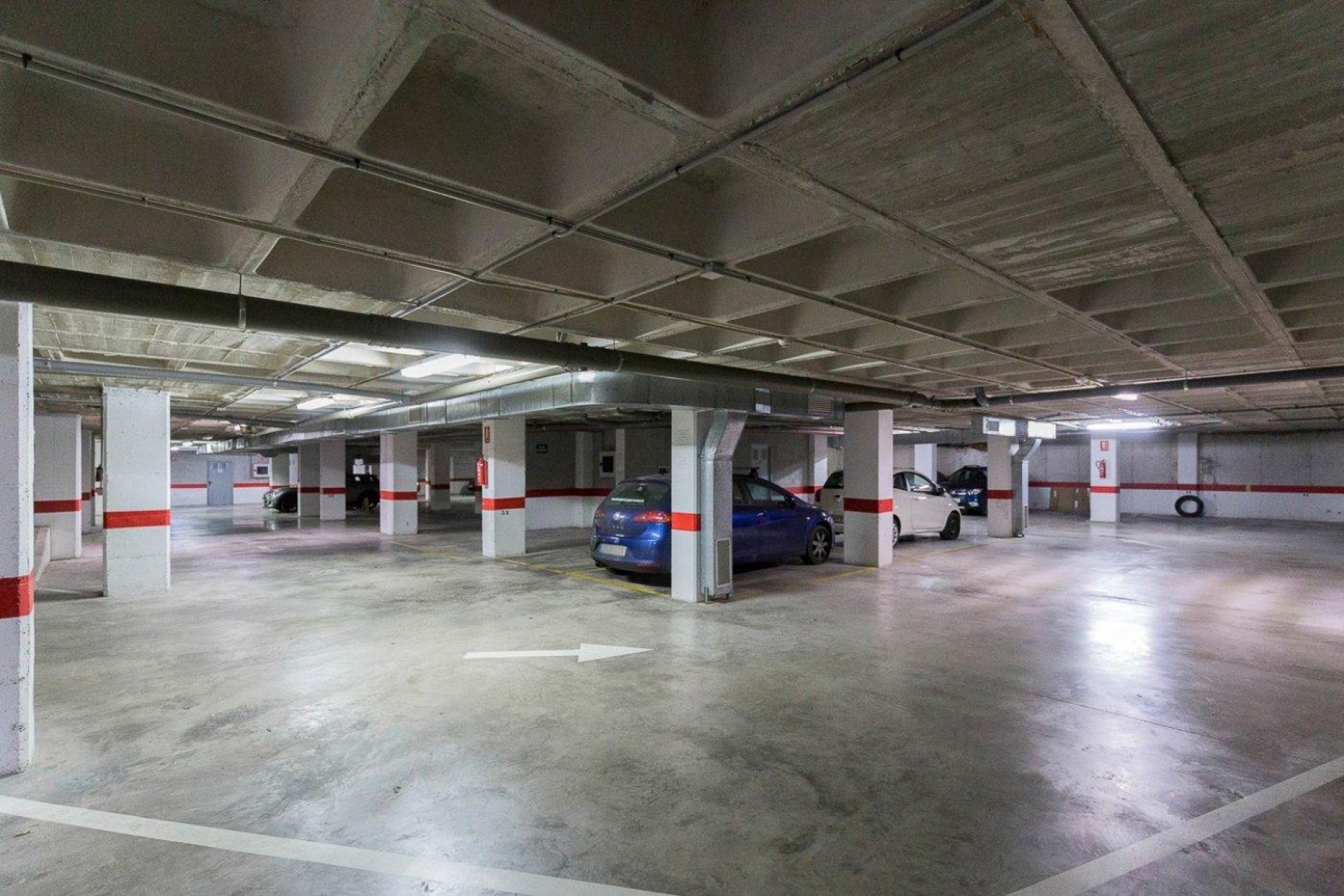 Resale - Parking - Santa Pola - Club nautico
