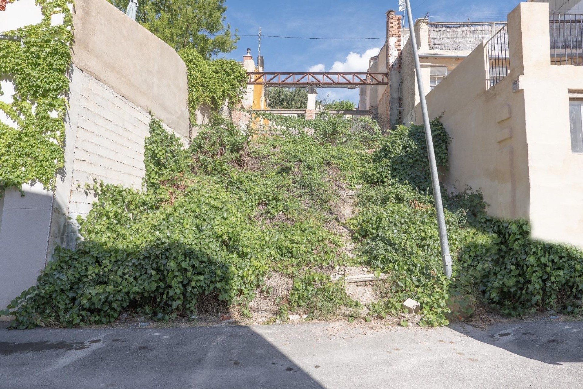 Resale - Plot / Land - Alcoy - VIADUCTO