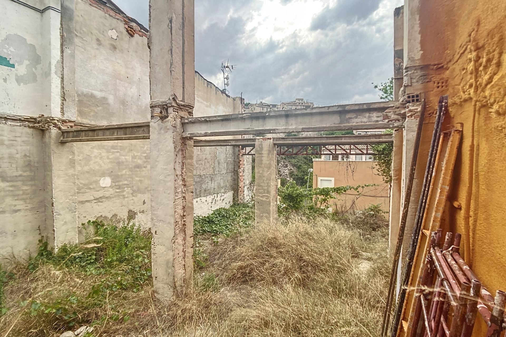 Resale - Plot / Land - Alcoy - VIADUCTO