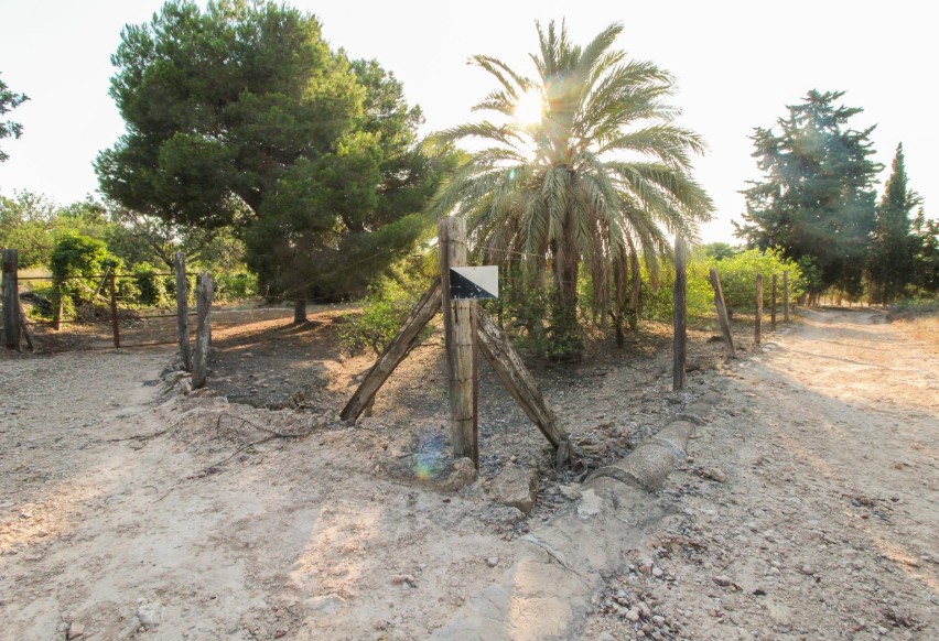 Resale - Plot / Land - Elche Pedanías - La Marina
